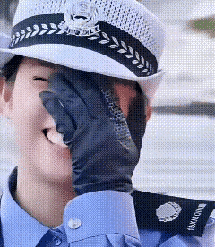 狗子也有石化的时候[大笑]