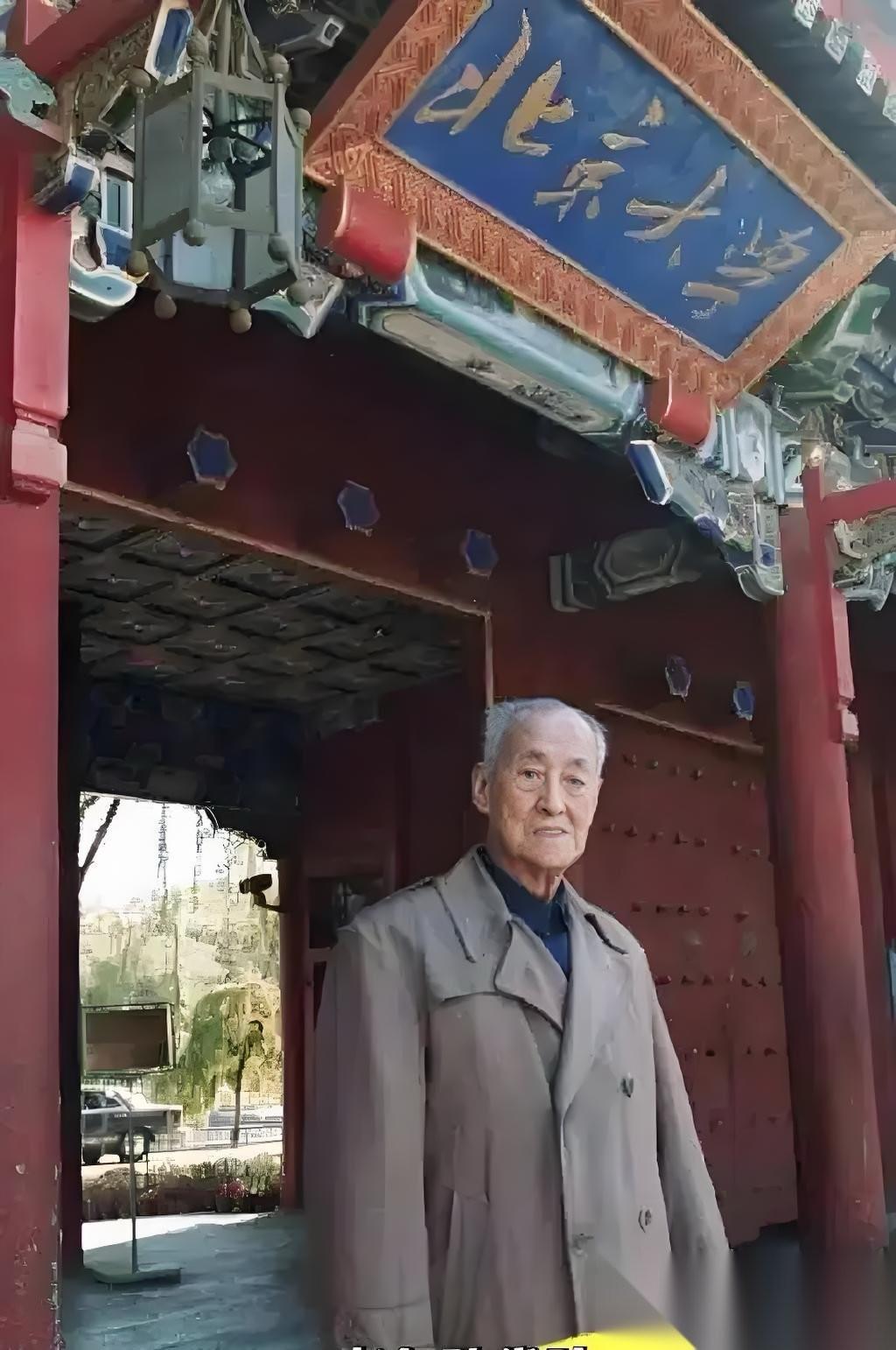 非常现实的话：“一个男人只要克服了性欲带来的执念，就会发现95%的女人，根本没什