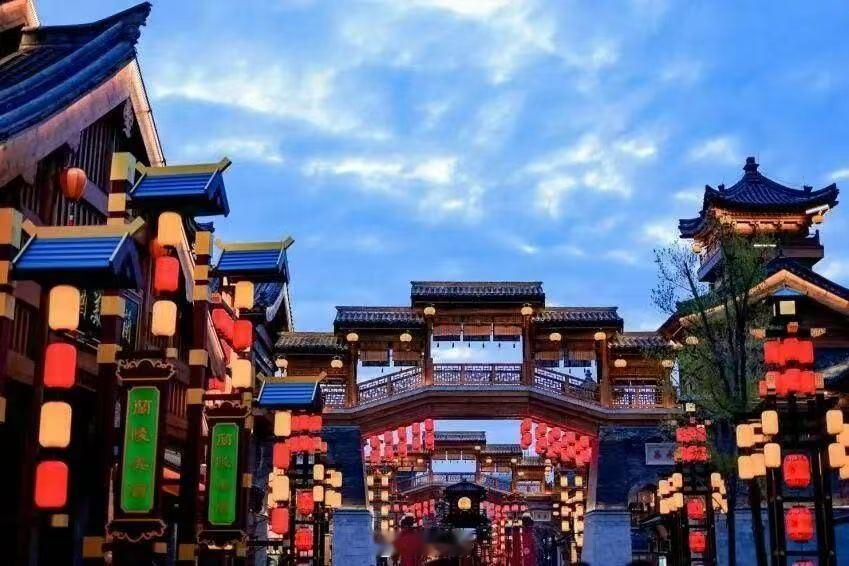 山东走在前挑大梁文脉落琅琊：看一座古城如何跳出千城一面的困局逛遍国内大大小小