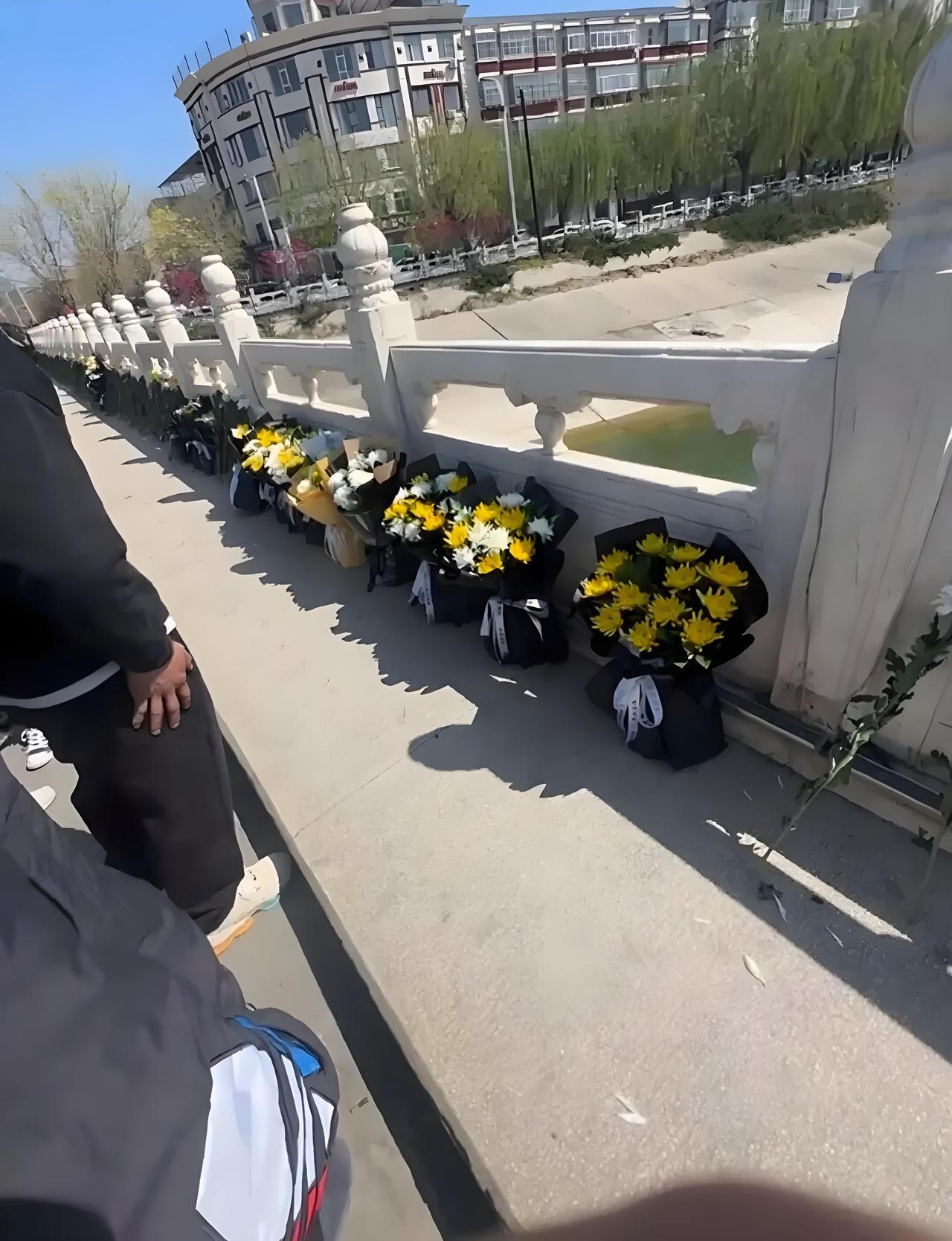 【太痛心了，3男救1女，4人全遇难！7天后才找到，包括两名退伍军人，其中一人还是