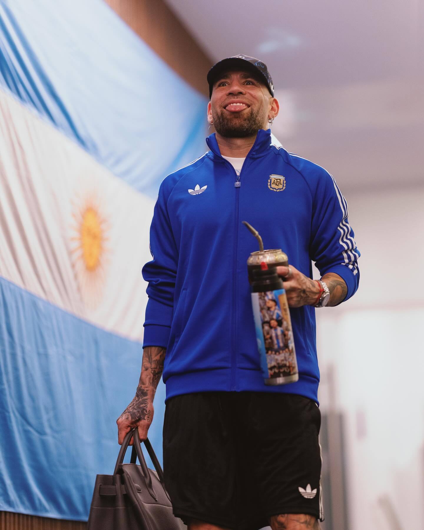 奥塔门迪更新ins：为我的祖国和这支国家队感到自豪身披这件球衣，在祖国土地上，我