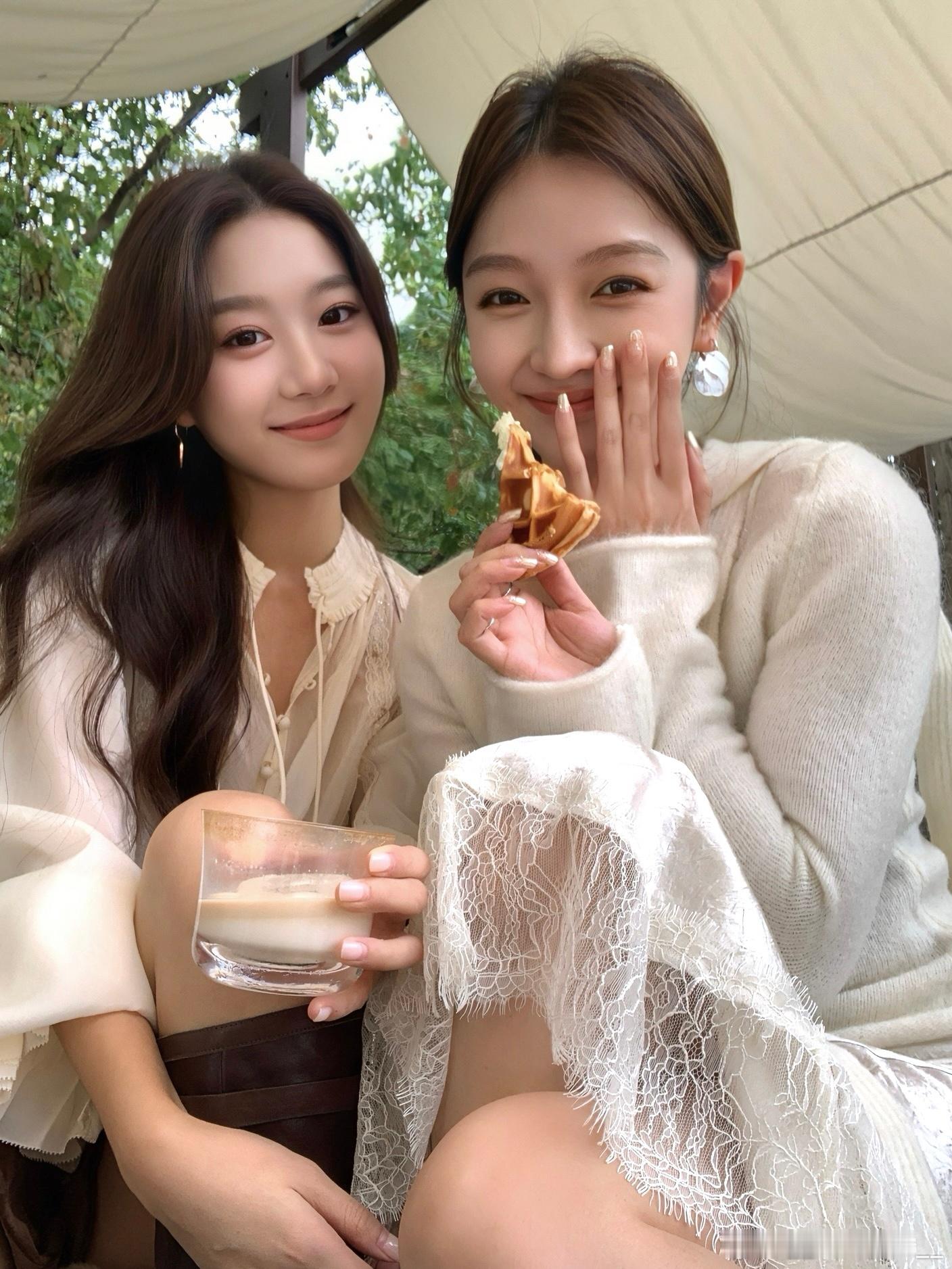 逞着仅有的还不错的天气约了一波还吃了素食餐厅真得好吃！！🍴​​​