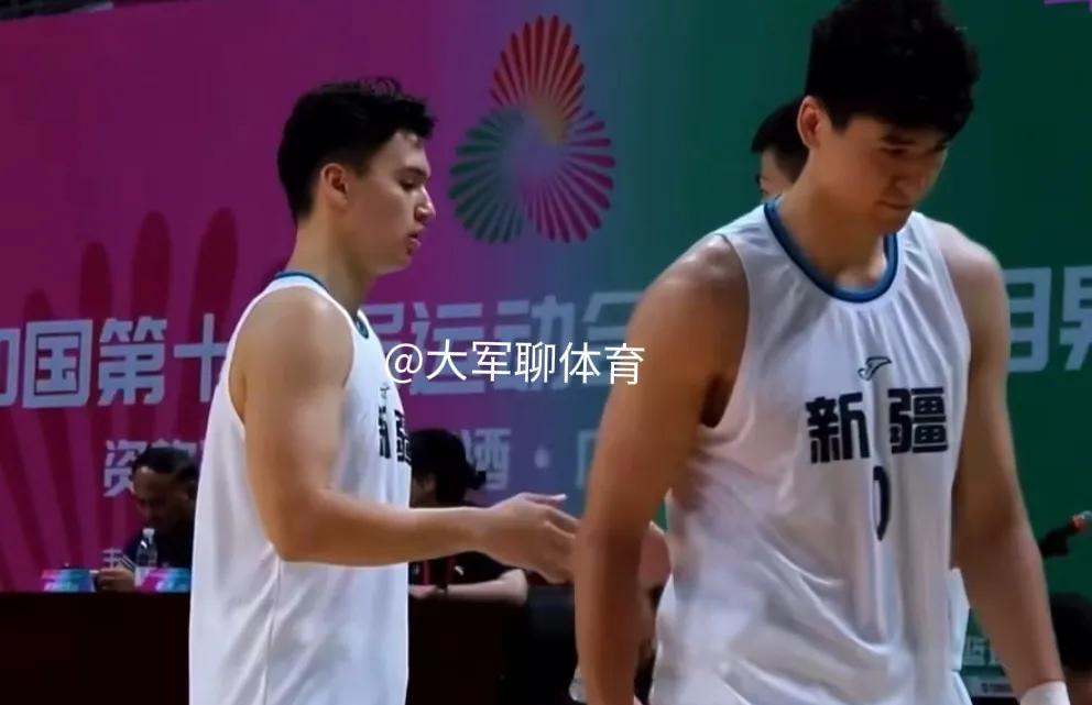 全运会男篮赛场，新疆男篮虽然五连败未能直接晋级正赛，但球队小将两尔扎提、伊力福拉