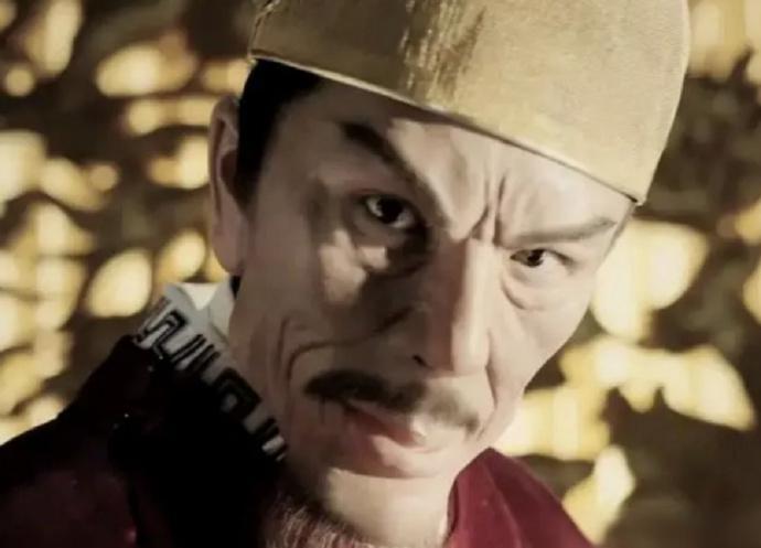 1363年，大将谢再兴被朱元璋训斥了几句，他闷闷不乐的回到家中，进门猛然看到两颗