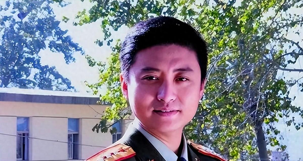 51岁老成六十的模样，春晚钉子户沦落到蹭短视频，这事跟咱们每个人都有关系。扒开