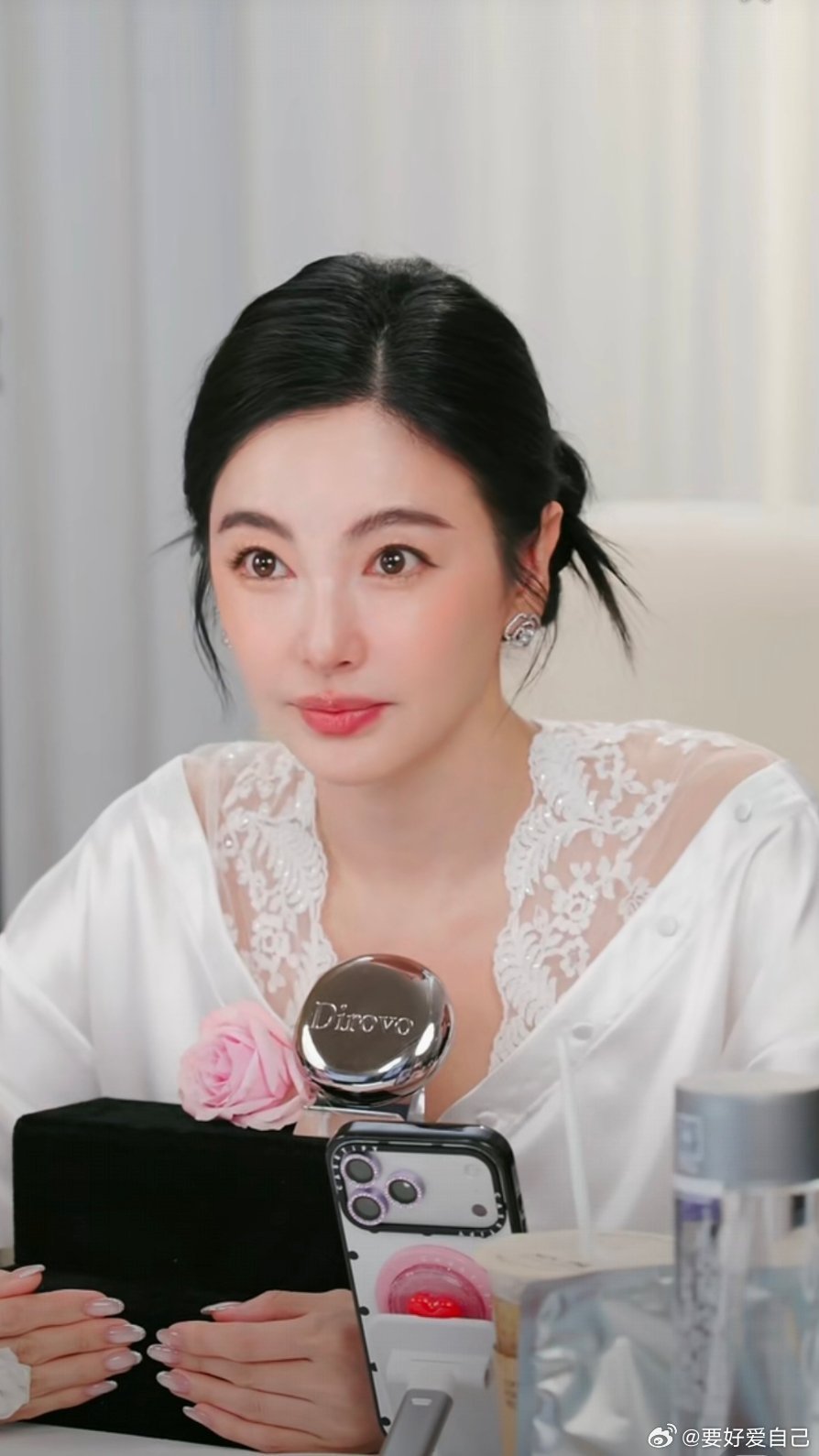 其实张雨绮早就已经辟谣了，女神的状态依旧还是很美的呀，最近也是一直正常的工作的，