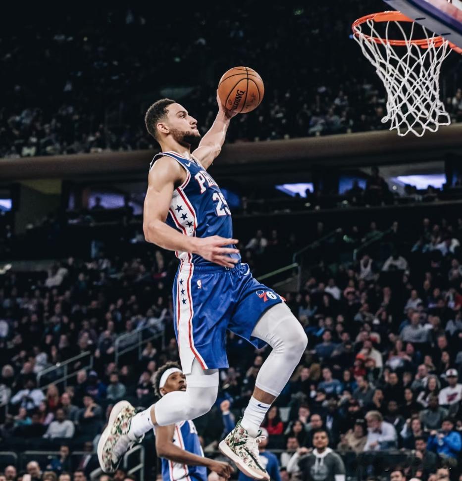 实话实说，就算西蒙斯可以回到NBA，也只能拿到底薪合同！从现实行情来看，这个判