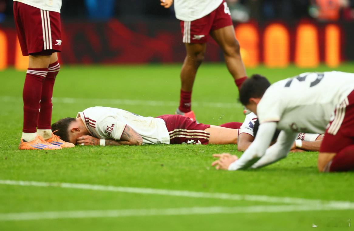 阿斯顿维拉2比1阿森纳一张图总结本轮阿森纳。此前有一种说法是，阿森纳领跑积分榜