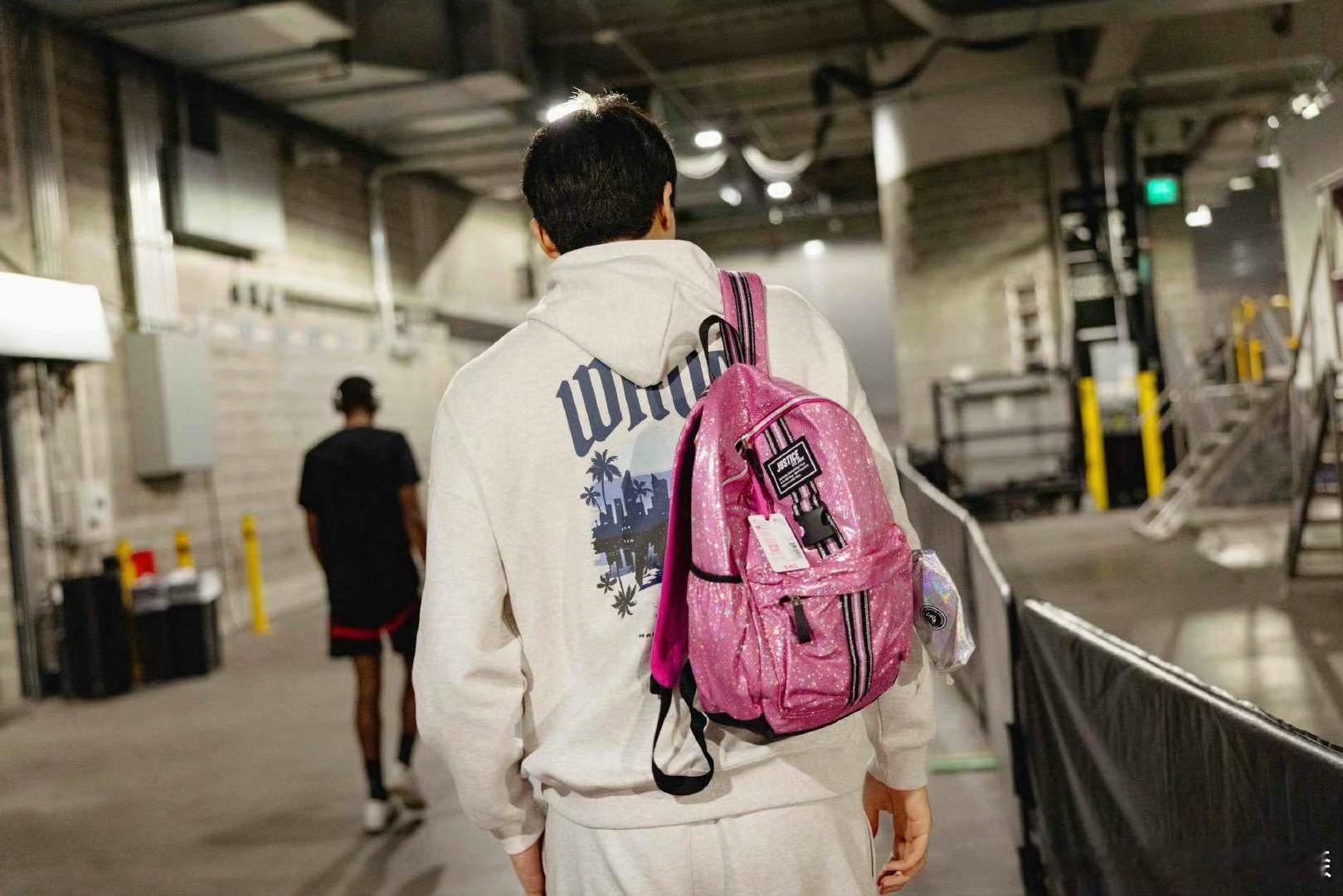 开拓者总经理乔.克罗宁谈杨瀚森——“从选择杨瀚森成为我们团队的一员起，我们就在为