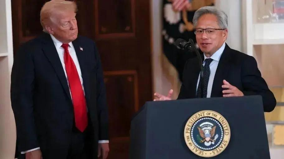警惕这个“黄老邪”，这家伙阳谋阴谋一起玩。最近，美国人黄仁勋来中国了，还带了所