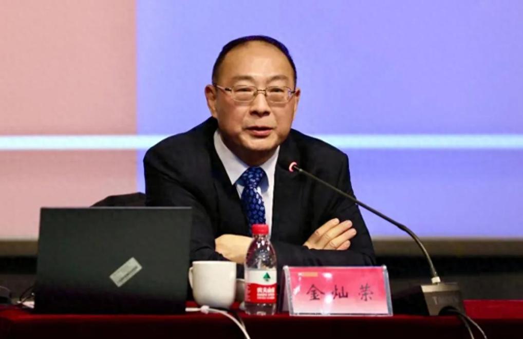 中美台海开战，周围国家会怎么站队？金灿荣：看情况如果中国武统台湾，美国一定要强行
