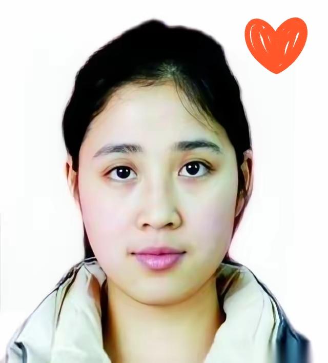 重庆那个叫邓和平的男人，把他捡来的女儿养到上大学，结果女儿要退学养他时，他劈头盖