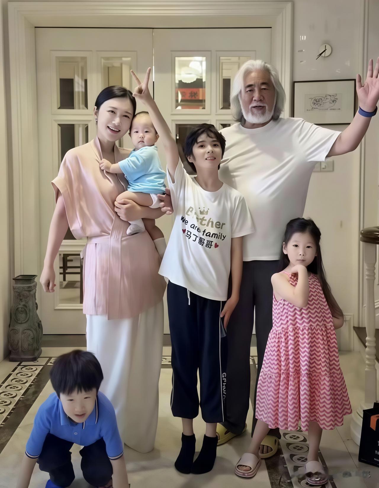 高龄备孕引热议：充足物质支撑下的多胎选择，其实是理性的家庭规划75岁的知名导