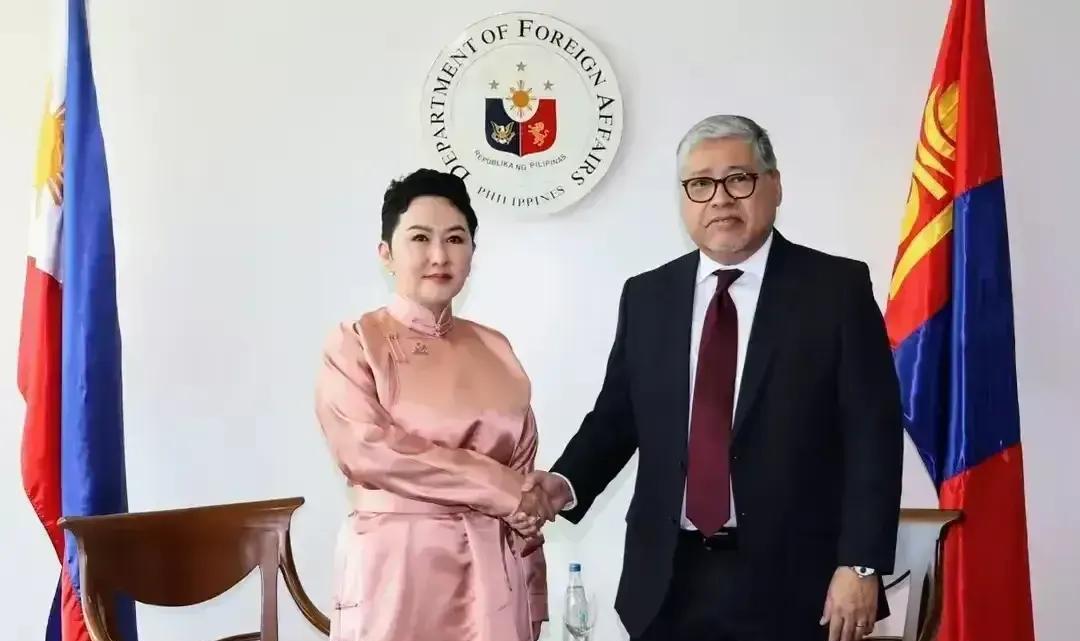 蒙古国外长巴特策策格访问菲律宾，支持菲律宾海洋权益后，蒙古国的煤炭出口就开始大幅
