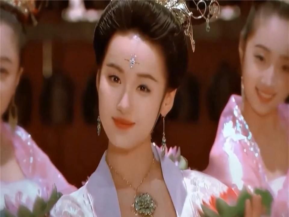 爆笑！换发型前后的反差萌瞬间太逗了😂