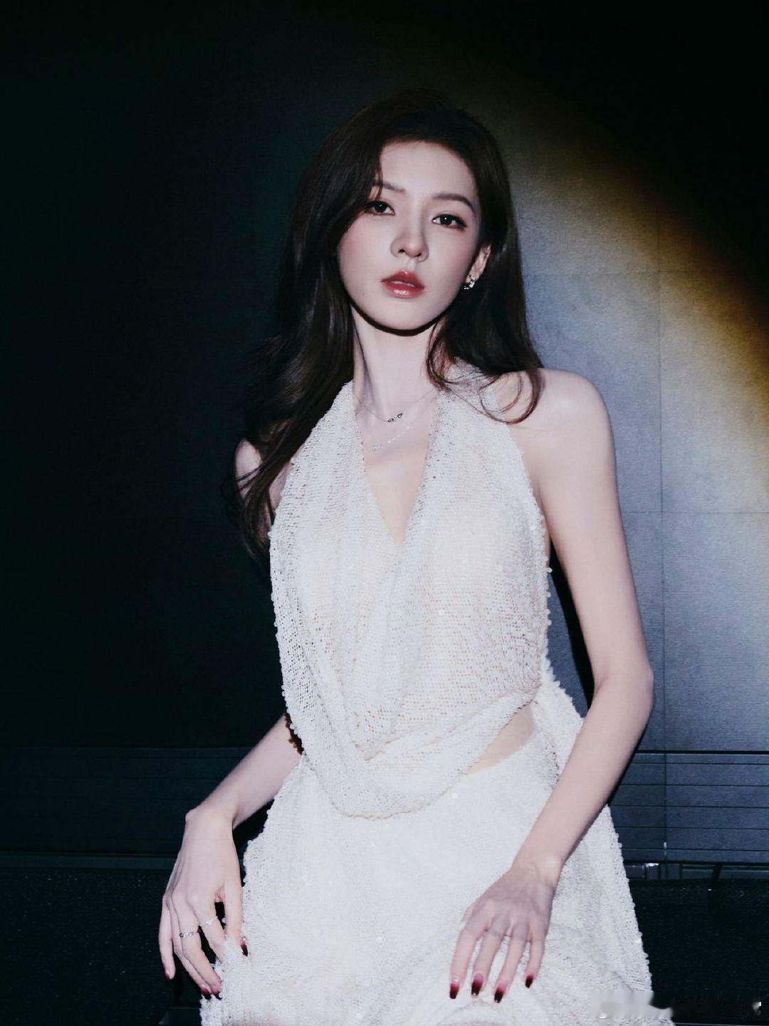 张予曦张予曦把我演现偶想干的事全干了看张予曦演现偶才发现，原来不用忍气