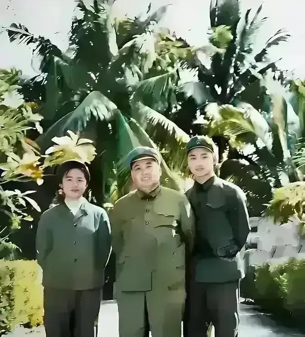 这才是许世友将军的真实相貌，不要再被电视剧里的美貌欺骗，现在的电视剧真的太忽悠人