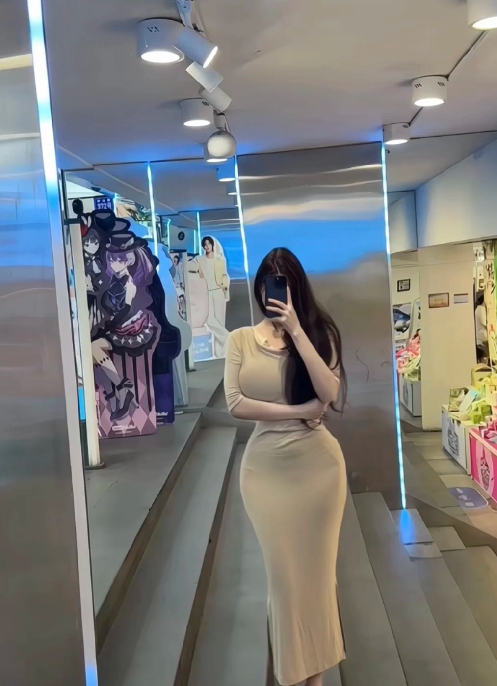 对镜拍温柔的小姐姐😀