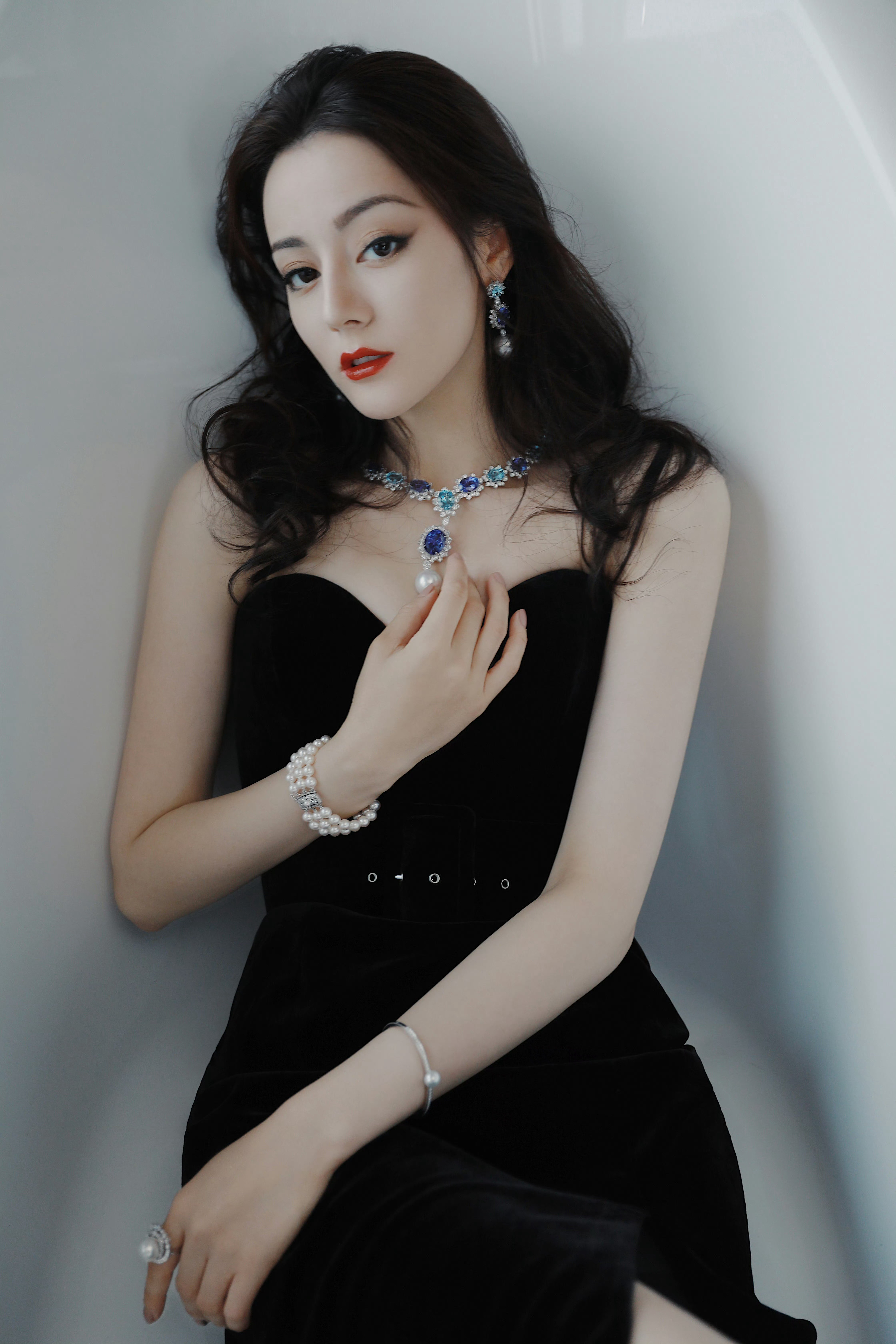 🖤被迪丽热巴的暗夜女王造型硬控了！