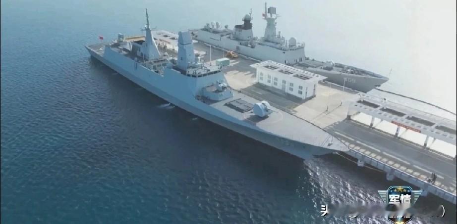 054B新批就是奔130艘去的..新批次054B出现在船坞真应了那句“果然没