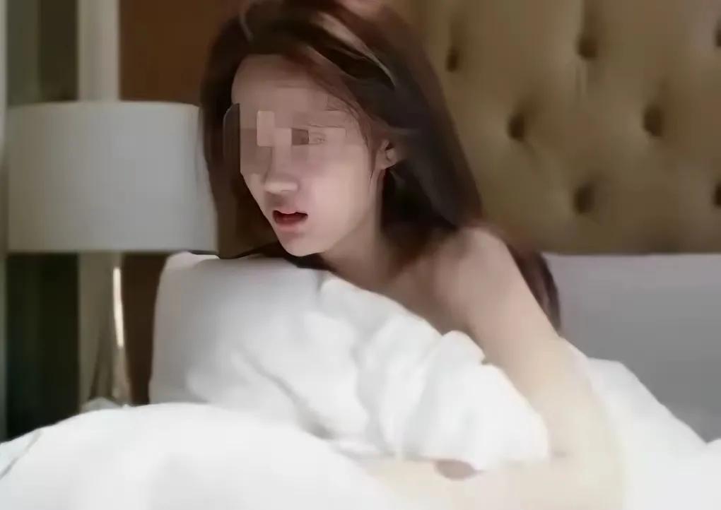 “防人之心不可无!"河北一女子酒后在异性朋友的床上睡觉，结果半夜被对方惊醒，发现