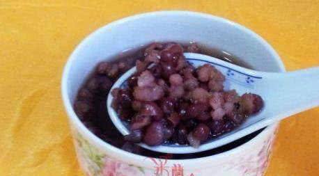 红豆是补血佳品? 原来宝妈多吃红豆, 还有这样的效果