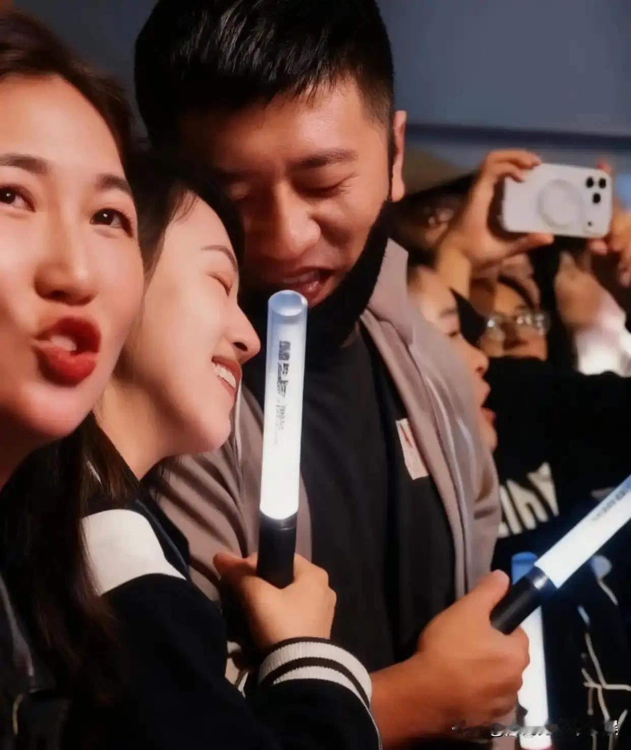 张老师，这是谁？