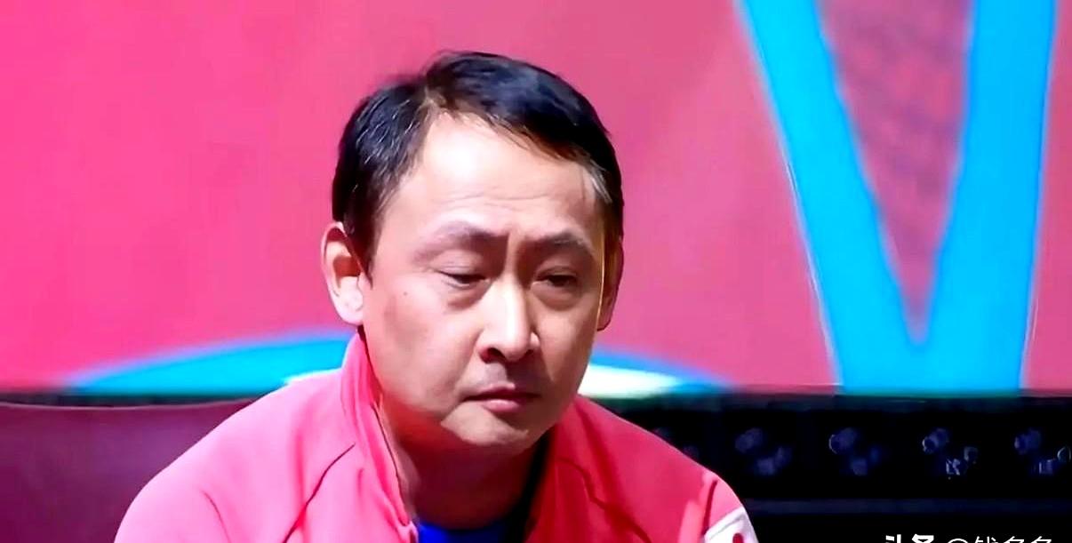 名古屋这届亚运会，张本宇一家子算是彻底被架在火上烤了。儿子张本智和输给伊朗那位