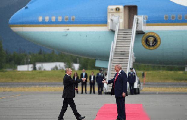 普京缺席G20，南非难堪，美俄互不买账俄罗斯在G20峰会派出副职团队，连外交