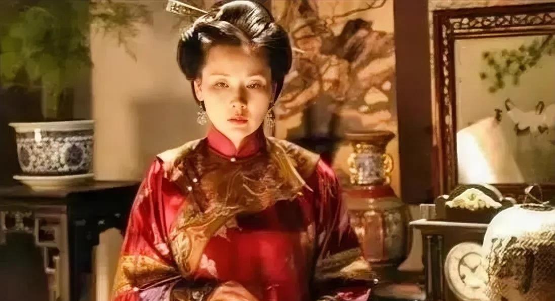张宗昌从亲信口中得知，他的妻子袁书娥与一个瘸子通奸，气得火冒三丈。那天他刚从戏