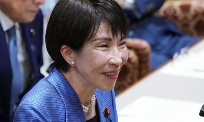 日本梭哈了，中国跟不跟？日本一次性砸8000万桶石油救市，为啥中国不跟着放储