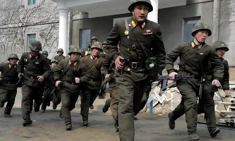 俄外长坦言：打乌克兰时俄罗斯根本没盟友，他忘了一个东亚小兄弟。在对乌克兰宣战之时