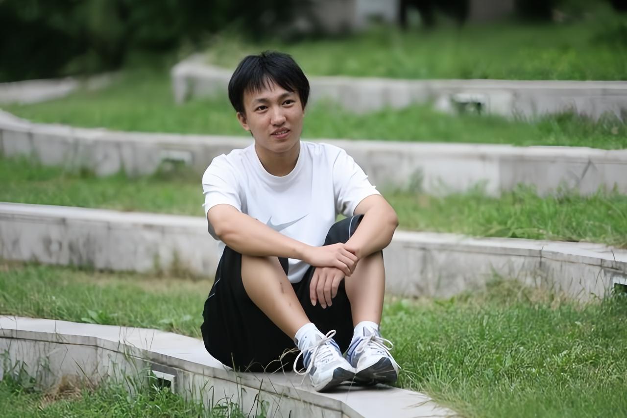 2006年，十八岁的他以理科685分的优异成绩毫无悬念地考上北京大学元培学院。在