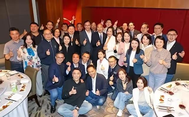 今天中午国民党蓝委主动宴请朱立伦的餐叙，让国民党主席郑丽文很尴尬，3月19日郑丽