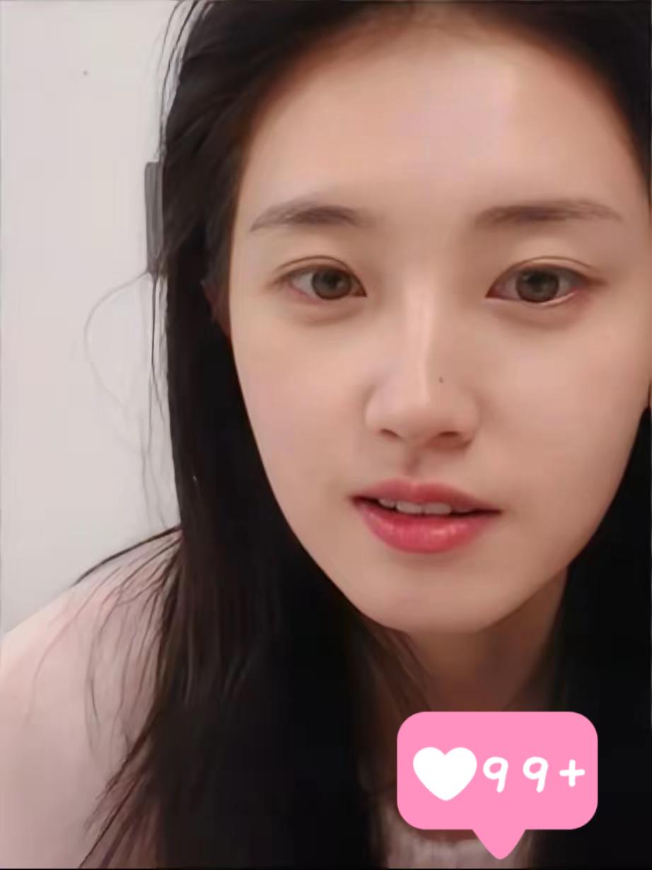 太敢说！郭宇欣直播吐真言，演短剧不为爱情只为他师兄黄浩雯！郭宇欣昨晚直