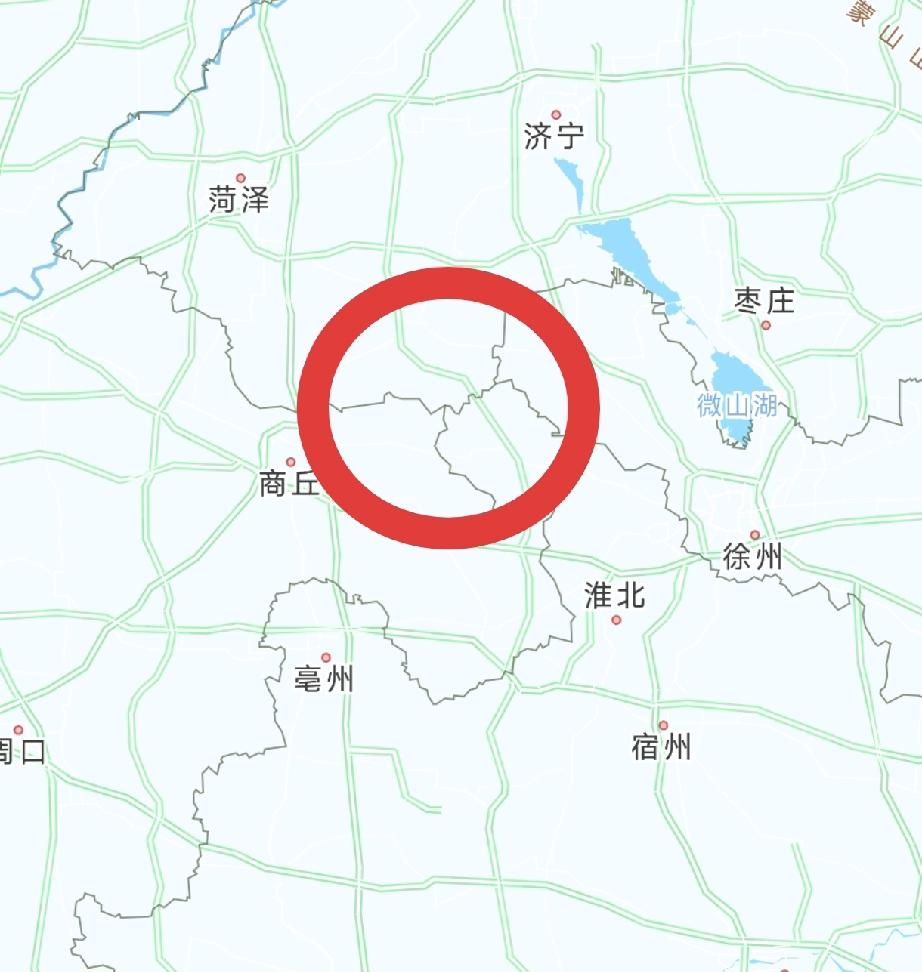 这是一个山东、江苏、河南、安徽四省交汇的神奇地方，四个省美食都能吃到[送