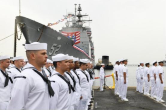 美国海军有个奇葩规定，如果你是海军的船长，已经接连工作了24小时了，你的身体已经