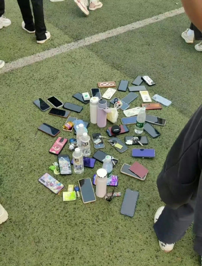 大学只有外卖会丢