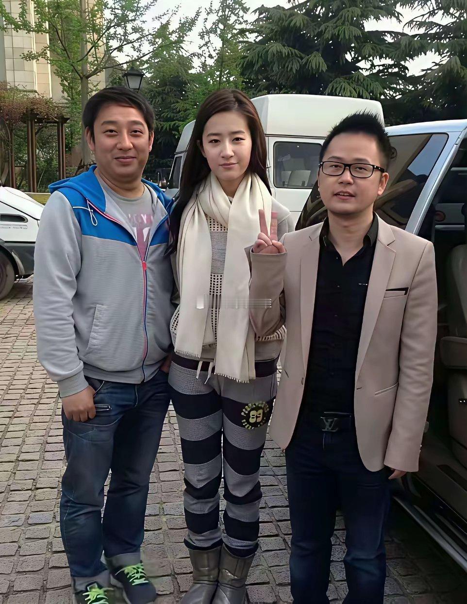 不明白，刘亦菲这么一个大美女为什么会有这么多的丑衣服啊！​​​