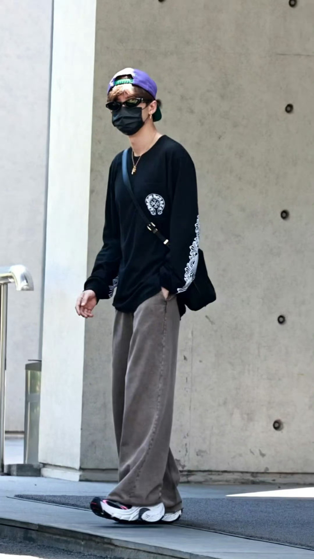 檀健次上海到达[爱心]好帅好香的男大​​​