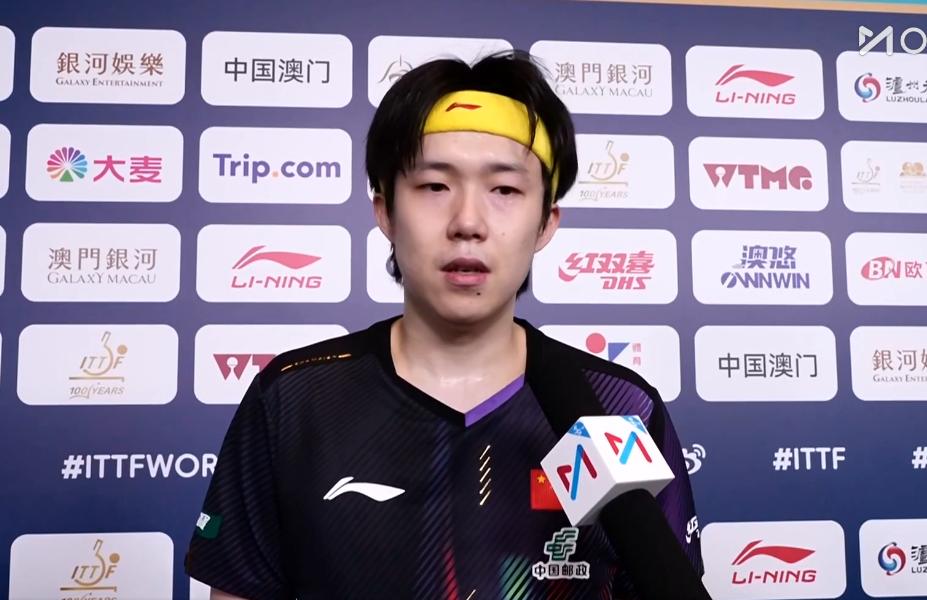 前两局王楚钦大比分领先，为什么又被追上？听听赛后采访，他自己怎么说？大头说：