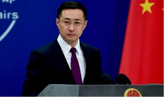 当着各国媒体的面，中方第一次对一国总统指名道姓，下达“封杀令” 8月12日，