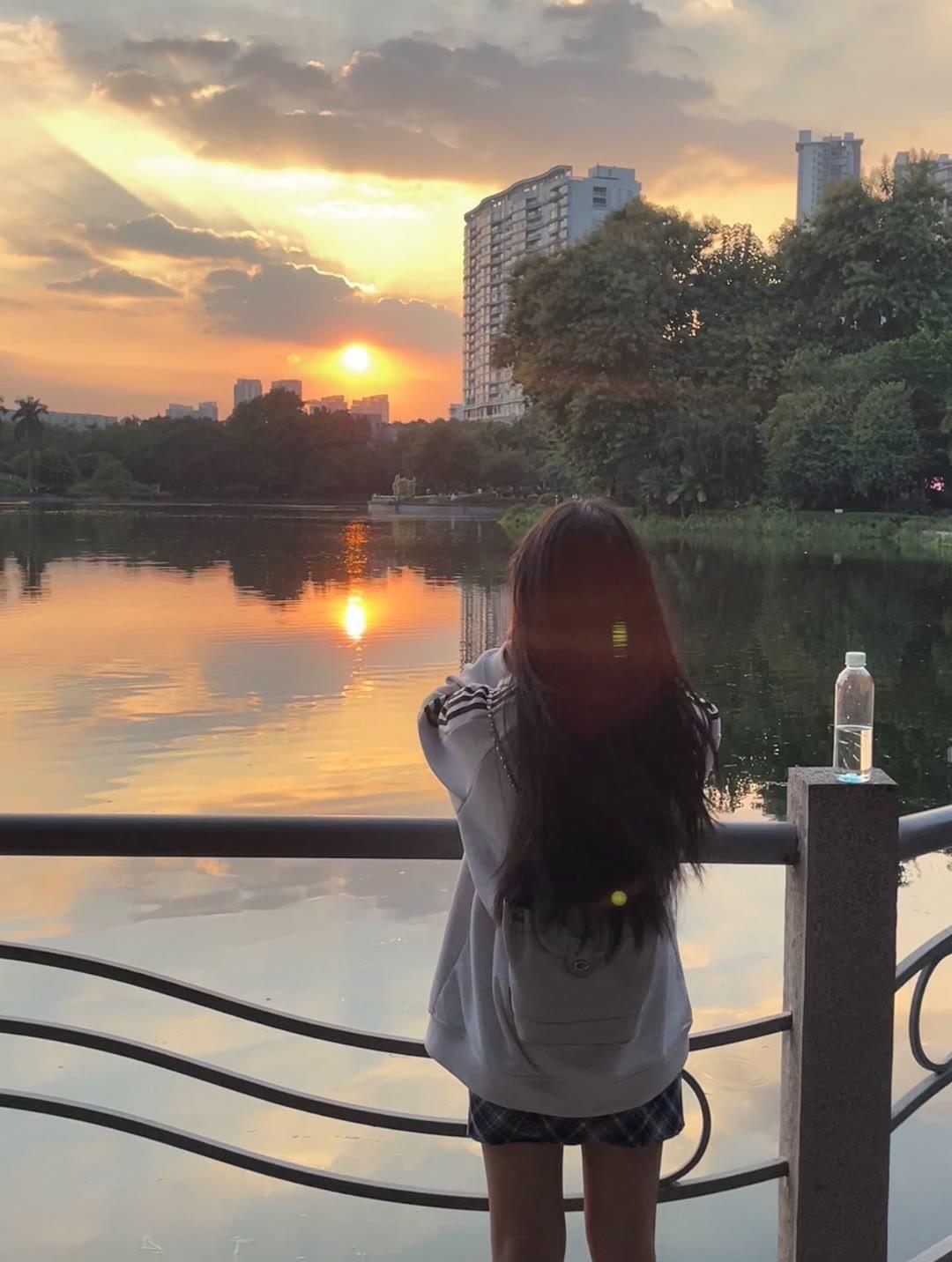 人这一辈子，每一个睡不着的夜晚，我都在想借出去的钱，到底什么时候能还回