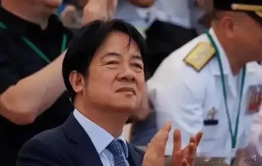 赖清德“卖台”换来的竟是15-20%高关税？台湾企业遭重创！7月28日，台