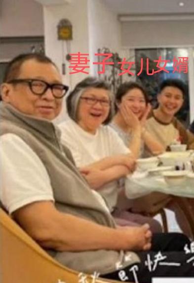 许绍雄最后公开活动露面，20多天前中秋节，与家人、好友团圆聚会，老婆龙嬿、女儿许