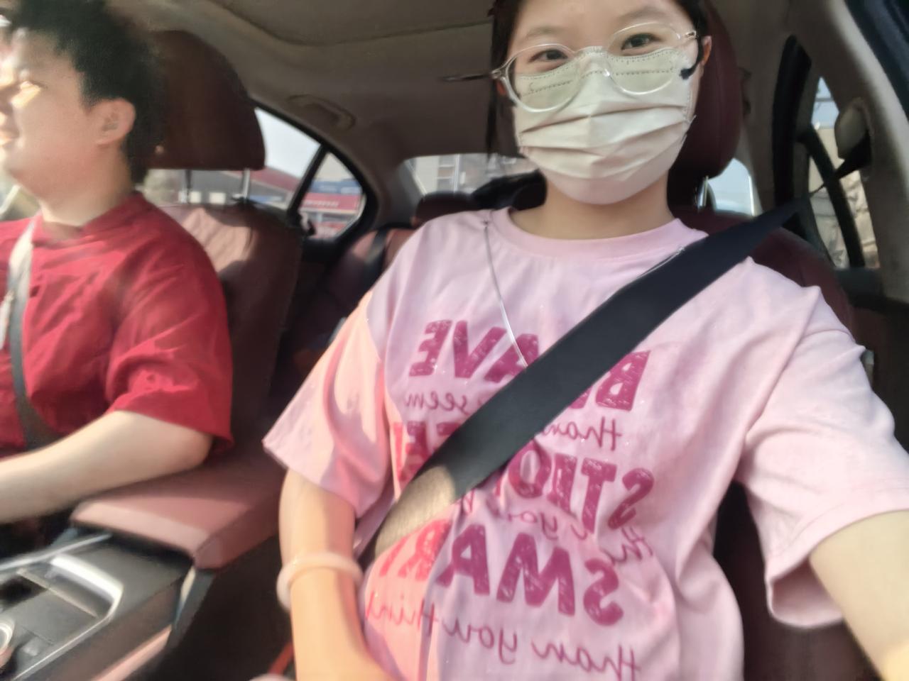 怀孕28周我已经胖了10斤了。刚怀孕的时候是110斤，现在28周多昨天刚称的1