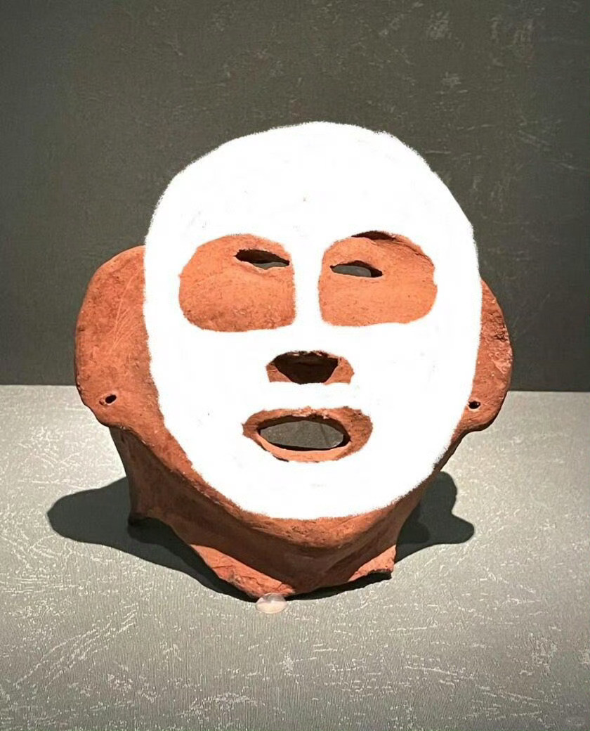 你不说西周我还以为是上周的哈哈哈哈非常正常，你以为现在物品是凭空捏造出来啊？​