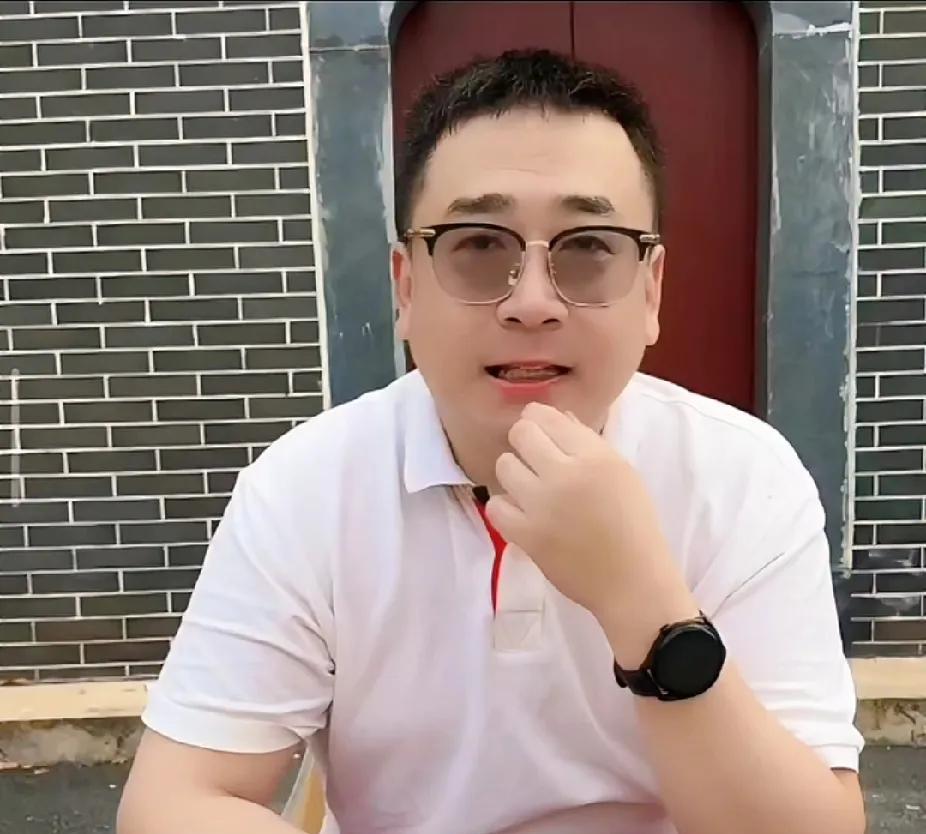紧急通知，谁有626开会那天云昊和某古对话完整版录屏，发给云昊，家人们，见识到