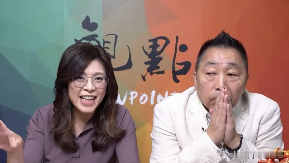 刚刚，媒体人唐湘龙直接了当问郑丽文“若两岸有和平统一的机会，你持何种态度？”