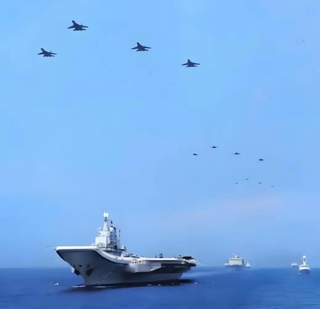 现在全世界基本上除了中美自己，很多国家都盼着中美赶紧开战。其实2016年美国就想